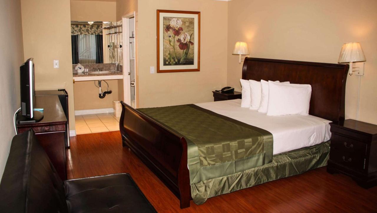 Ambassador Inn Alhambra Dış mekan fotoğraf