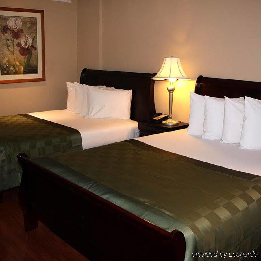 Ambassador Inn Alhambra Dış mekan fotoğraf